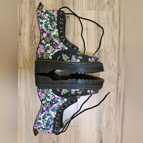 🌸Dr. Martens SINCLAIR HI VINTAGE FLORAL PLATFORM BOOTS, size US 9 - Picture 7 of 9